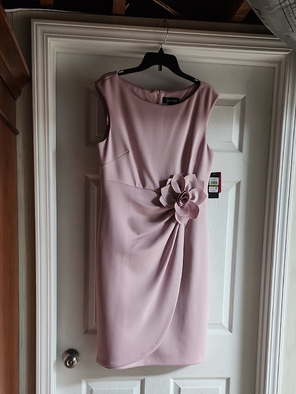 Jessica Howard Blush Pink Sleeveless Sheath Dress with Flower Accent Price Final